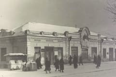 Нижний Тагил, Здание центрального почтамта (главный фасад). Построено в 1890 г. Фото Март 1966 г. Архив "Центральный музей связи имени А.С. Попова"