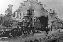 Вокзал. Паровозное депо станции "Нижний Тагил" 1878 год.