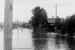 Нижний Тагил. Наводнения и затопления улицы Ветеринарной в июне 1964 года. Фото Кожевникова. А.Ф.