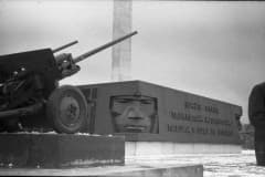 Нижний Тагил. Мемориал павшим в ВОВ на Тагилстрое. Фото архив Евгений Шалгин. 1971-1974 год.