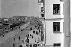 Нижний Тагил, Вагонка. Фото Георгий Панаиотович Никитин. С балкона дома по Пр. Вагоностроителей, № 19. 1950-е г.