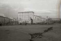 Нижний Тагил. Центр города. Первые дома, правой стороны, ул. Строителей появились в 1960 году.