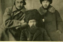 Уральский сказитель Павел Петрович Бажов с красногвардейцами, 1918 год