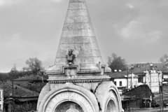 Нижний Тагил. Памятник Свободы. 1928-29 год. Комсомольский сквер.