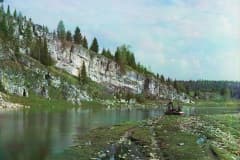 Камень Слизкой. Река Чусовая/ 1912 год.