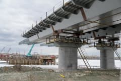 Строительство моста через Нижнетагильский пруд, начало апреля 2021 г.
