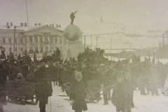 Нижний Тагил. 07.11.1925 год. Открытие памятника В.И. Ленину. Построен на средства трудящихся.