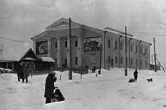 Клуб пос. Черноисточинский. Фото 1960 год.