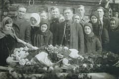 Посёлок Черноисточинск, улица Нагорная 1938 год, похороны Косочевой.