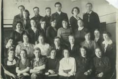 Учителя школы № 5 г. Нижнего Тагила. 1939 год.