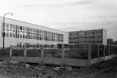 Нижний Тагил. Здание Технического училище №4 104 открылось в 1979 году. Студенты были на полном гособеспечение. Фото 1979 г. (НТГИА. Коллекция фотодокументов. Оп.1Н1.Д.1539)