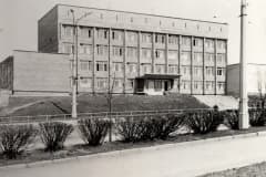 Нижний Тагил. 28 ноября 1969 год принято в эксплуатацию здание техникума Советской торговли.