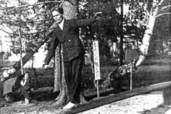 Нижний Тагил. На балансире. Развлечения в парке на Вагонке, лето 1936 год.