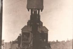 Нижний Тагил. 1934 год. Строительство УВЗ. Экскаватор.