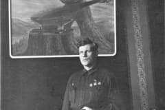 Директор Уральского танкового завода №183 Ю.Е.Максарев. 1944 г.