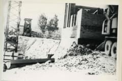Строительство здания для машинного отделения. 1964 г Фото из альбома по истории Выйской плотины. Автор фото Кожевников А.Ф.