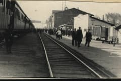 Тагил. Железнодорожный вокзал, после войны. Фото Людмилы Ивановой.