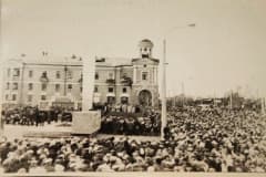 Нижний Тагил. Памятник горнякам был торжественно открыт 8 мая 1965 год.