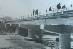 Нижний Тагил. Маральский мост. Постройка. Фото 1961 год. Его строительство начато 7 апреля 1959 г.