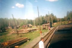 Станция Чауж, Снимок сделан из кабины тепловоза ТУ7А, ведущего пассажирский поезд сообщением Кедун-Быково - Висимо-Уткинск. 05.1998 год.