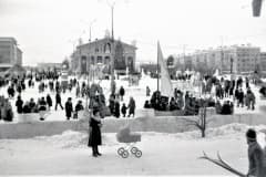 Нижний Тагил, Новогодняя площадь Фото Андрея Пичугина. январь 1985 год.